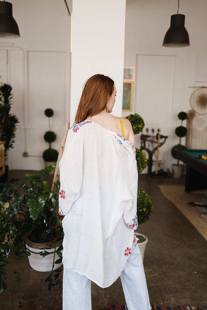 Lightweight Anemone Embroidered Kimono
